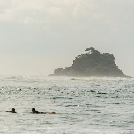 Ram'S Surfing Beach,米迪加马东 外观 照片