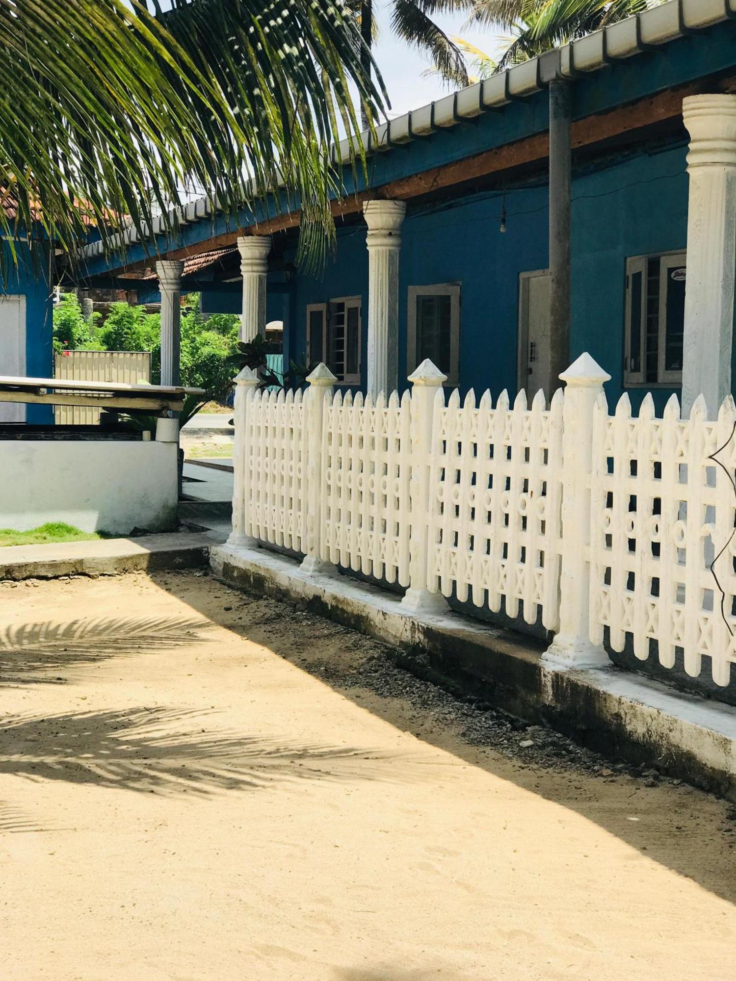 Ram'S Surfing Beach,米迪加马东 外观 照片