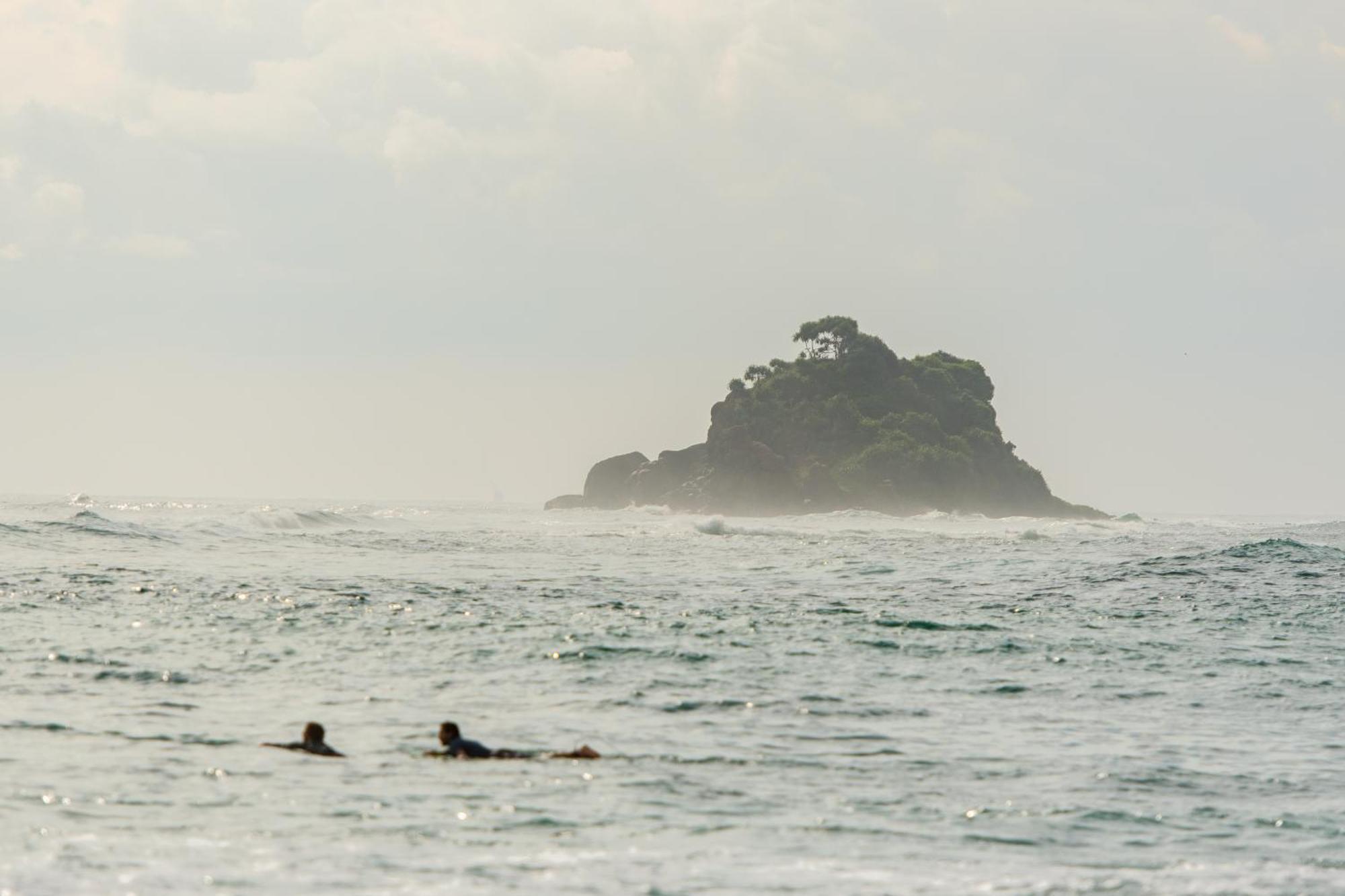Ram'S Surfing Beach,米迪加马东 外观 照片