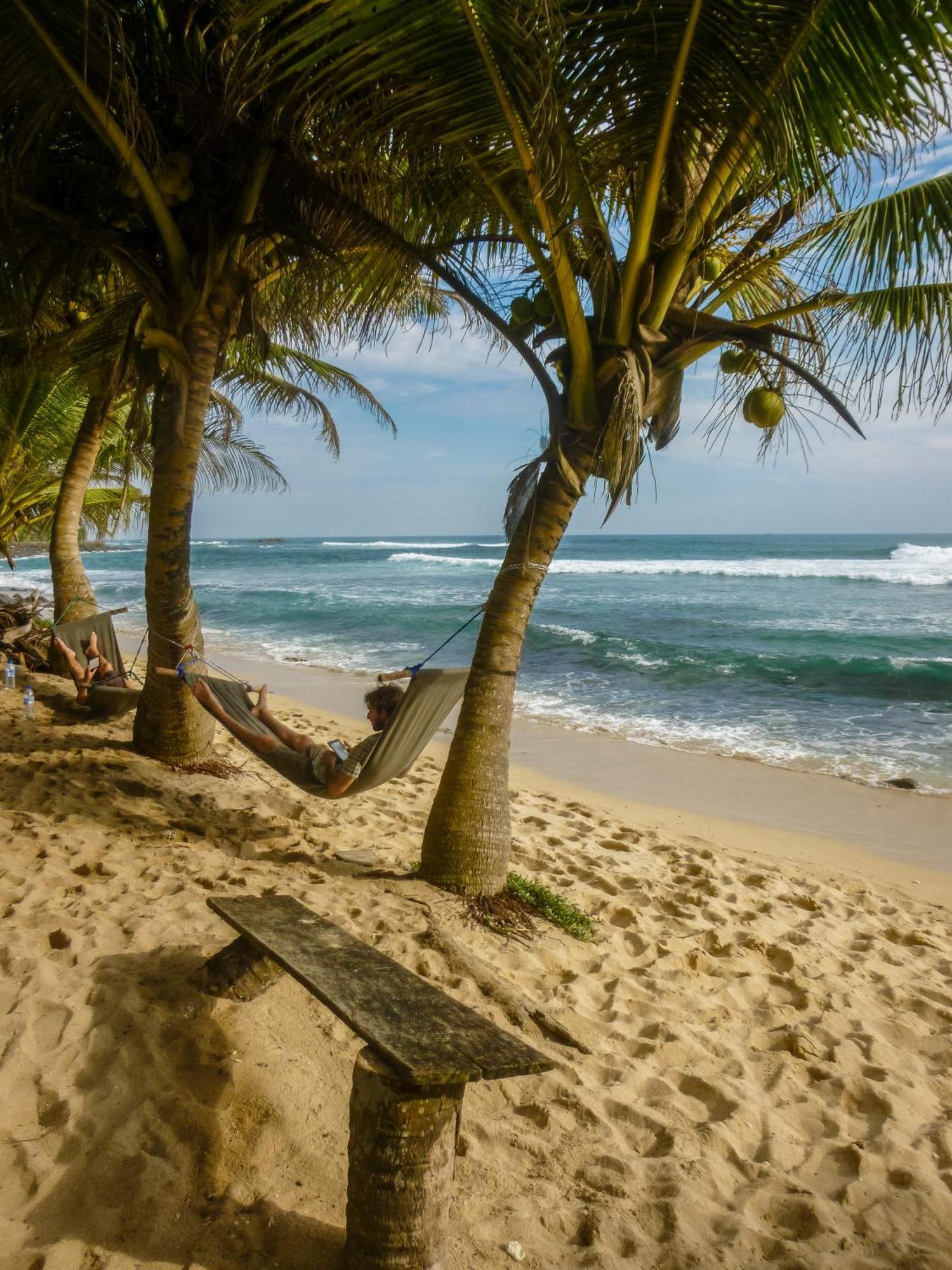 Ram'S Surfing Beach,米迪加马东 外观 照片