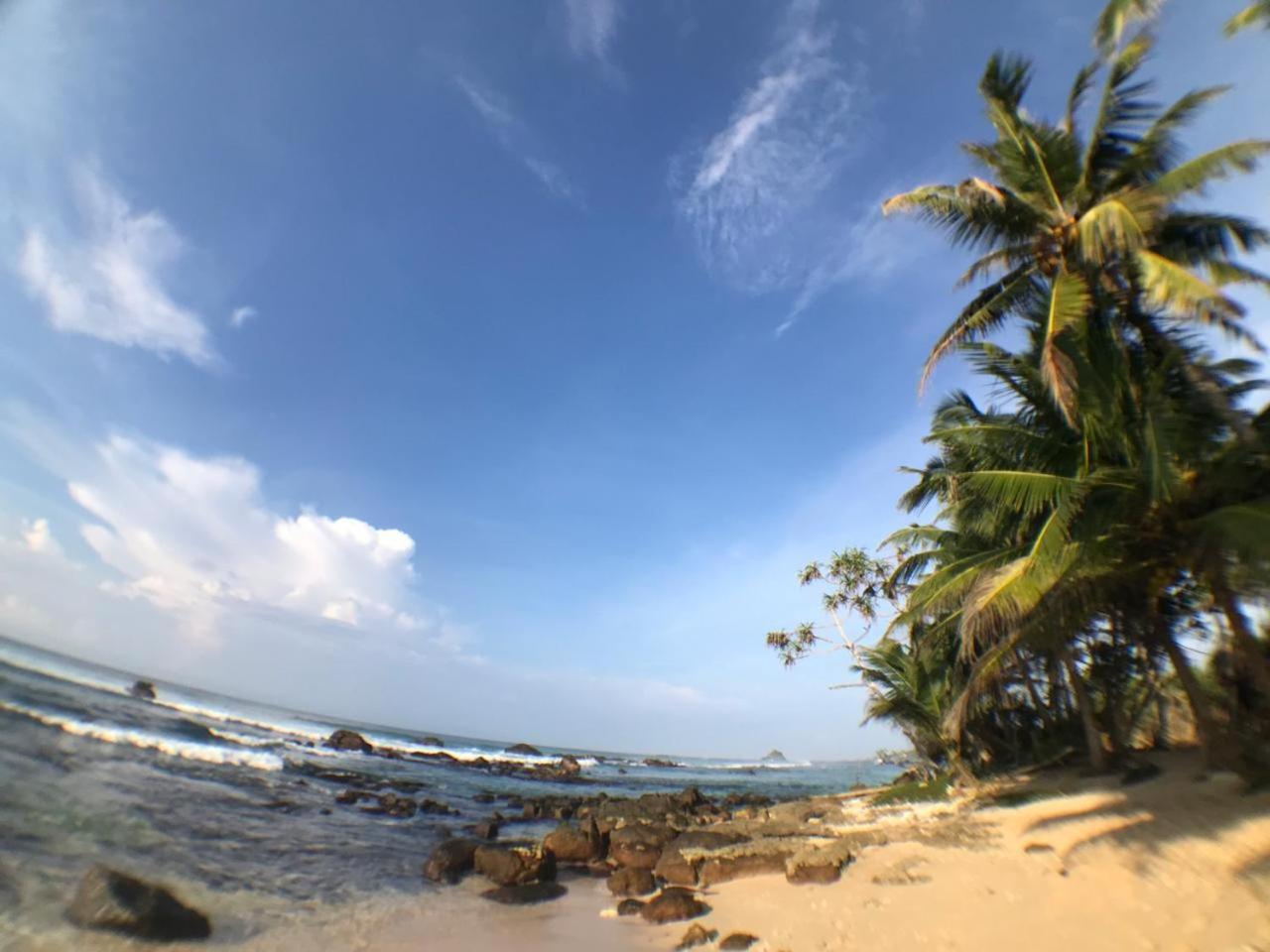 Ram'S Surfing Beach,米迪加马东 外观 照片
